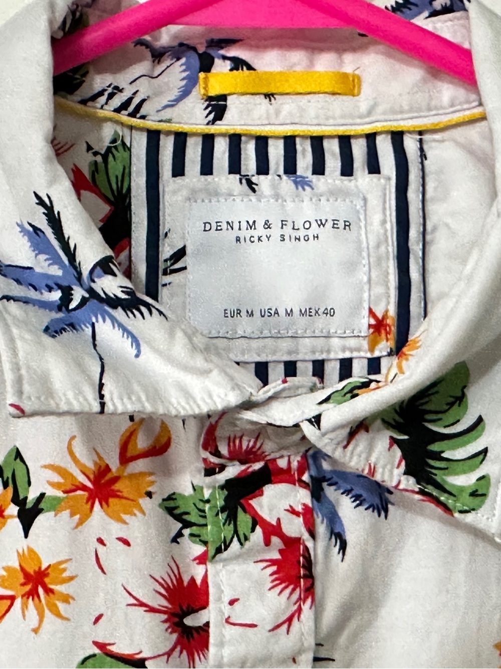 Denim & Flower White Tropical Floral Button-Up